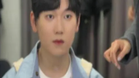 利物浦客场惊险逆袭，萨拉赫点球绝杀狼队领跑英超积分榜