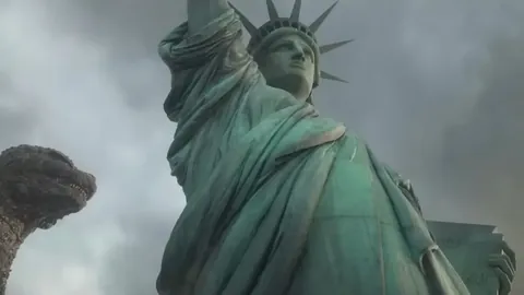 主场状态不佳队伍对阵客场强势对手，积分榜中下游竞争激烈